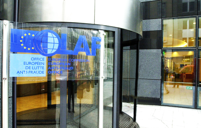 ОЛАФ отбелязва заслугата си в разследването срещу Марин Льо Пен