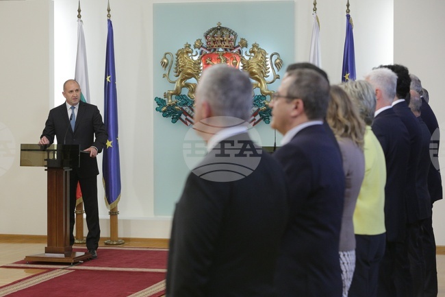 Румен Радев - служебен кабинет - среща