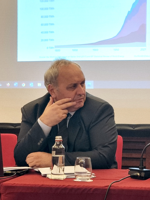 България изостава доста в процеса на декарбонизация и в производството на възобновяеми и нисковъглеродни горива