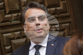 Министерство на финансите - Росица Велкова - Асен Василев