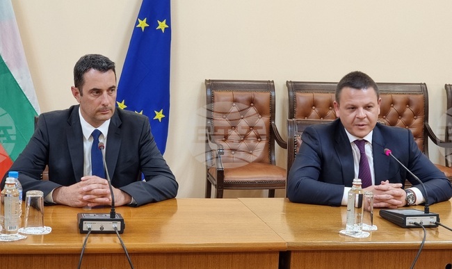 Министерството на транспорта и съобщенията - Христо Алексиев - Георги Гвоздейков