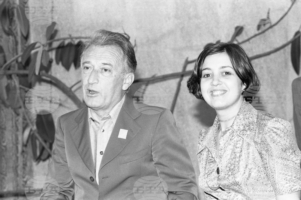 Джани Родари, Гор Видал, Марио Варгас Льоса, Евгений Евтушенко са сред гостите на Международната писателска среща