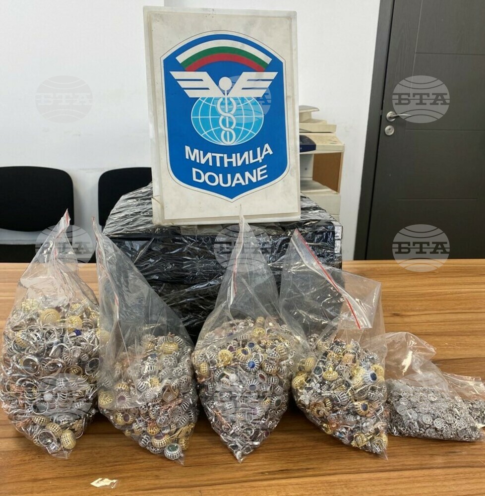 Customs Officers Seize 45 Kg Contraband Silver