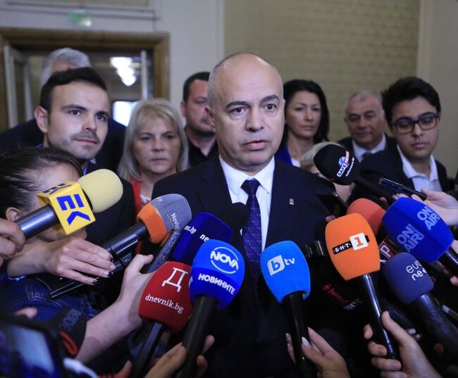 Георги Свиленски: Борисов да спре да лъже и да не кара депутатите от ГЕРБ да го правят