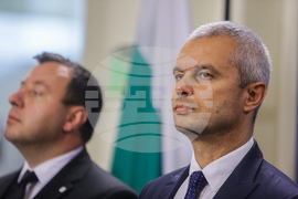 Парламент - брифинг - Възраждане