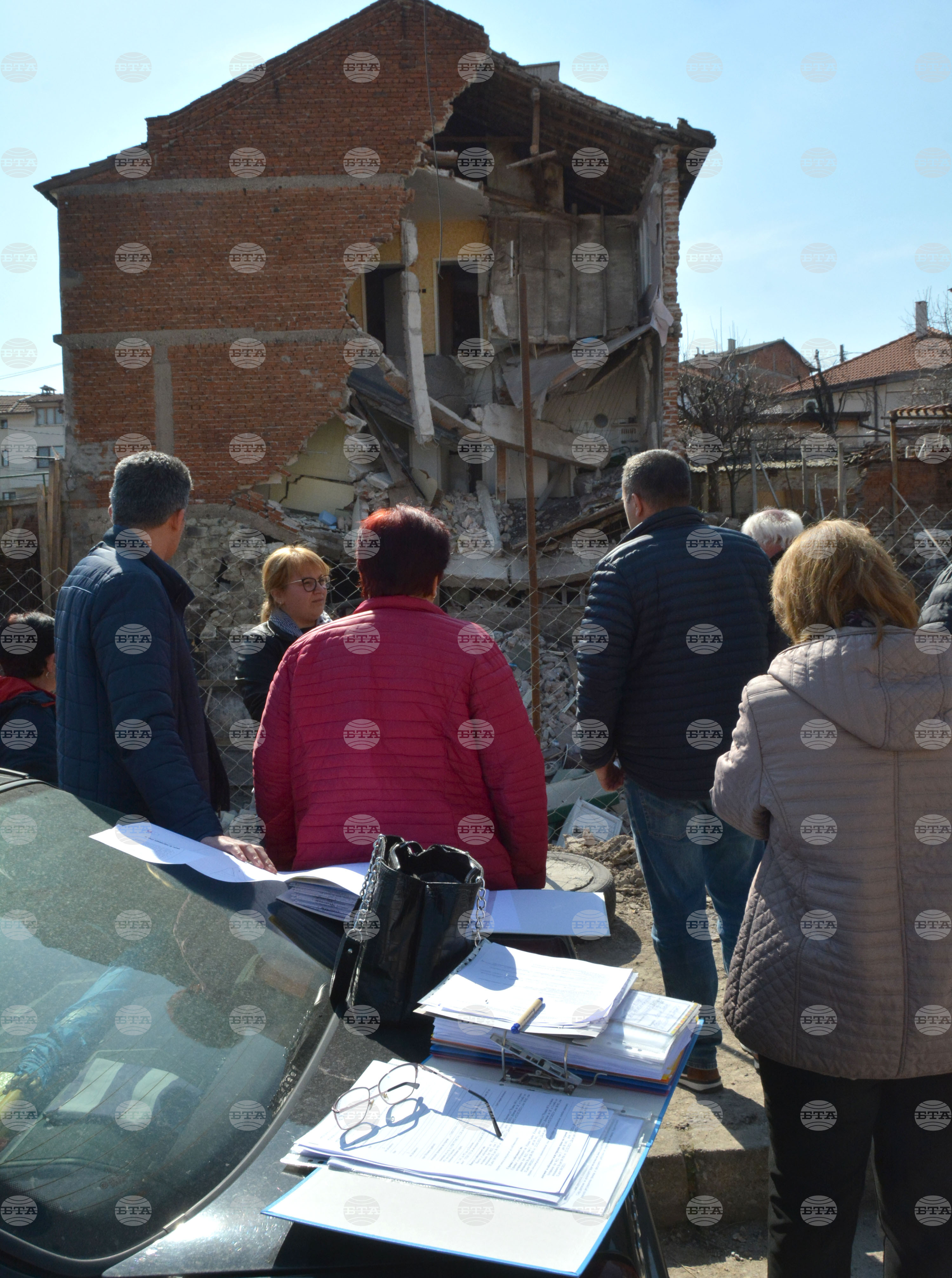 Хасково - къща - съборени стени