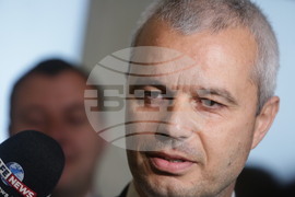 Парламент - Костадин Костадинов - брифинг