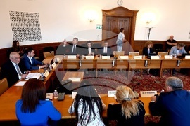 Парламент - Комисия по труда, социалната и демографската политика