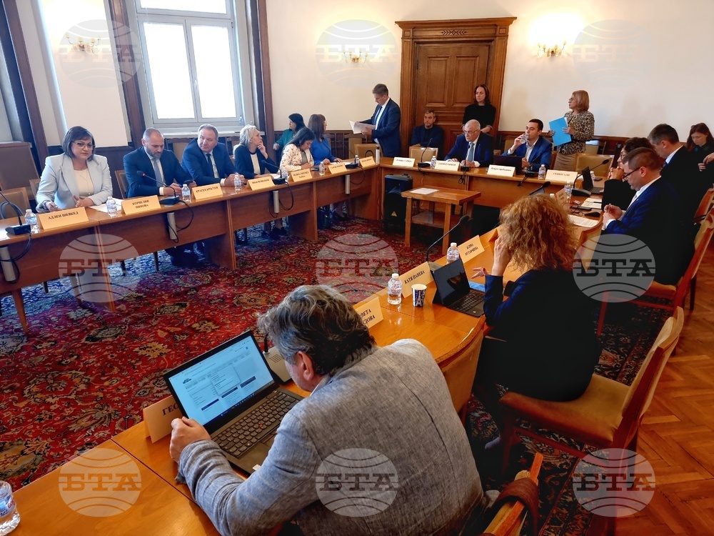 Парламент - Комисия по труда, социалната и демографската политика
