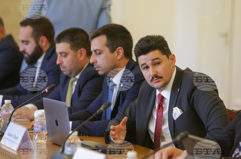 Парламент - Комисия по икономическа политика и иновации
