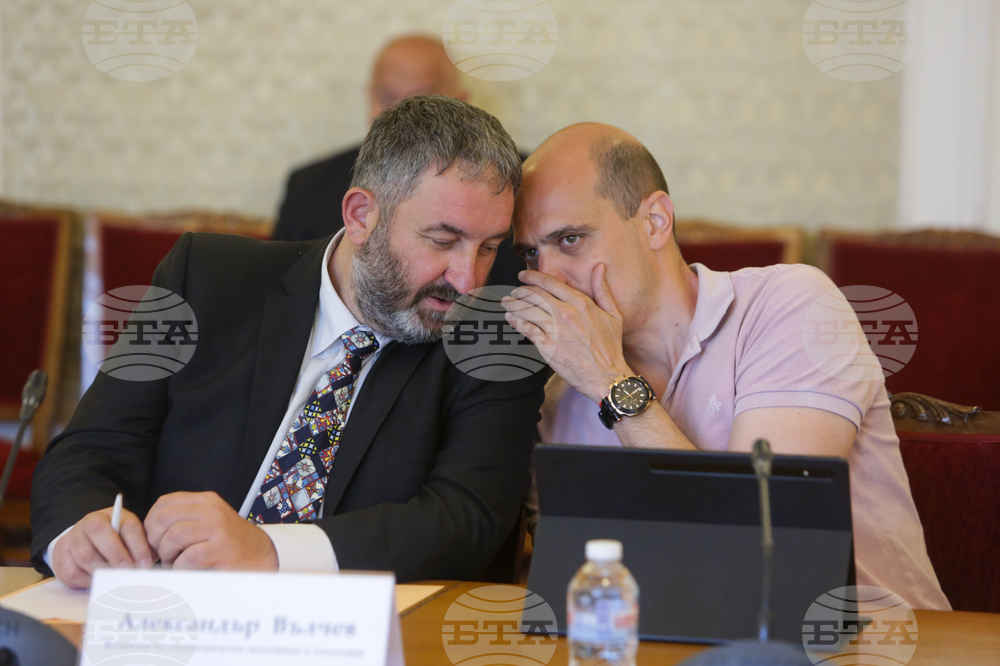 Парламент - Комисия по икономическа политика и иновации