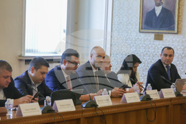 Парламент - Комисия по икономическа политика и иновации