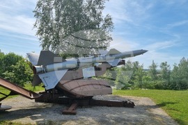 Омуртаг - авиационен парк - музей на открито