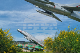 Омуртаг - авиационен парк - музей на открито