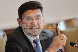 Парламент - Комисия по въпросите на децата, семейството, младежта и спорта