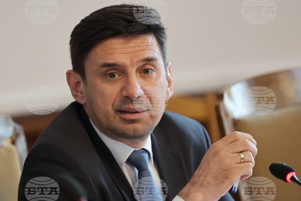 Парламент - Комисия по въпросите на децата, семейството, младежта и спорта