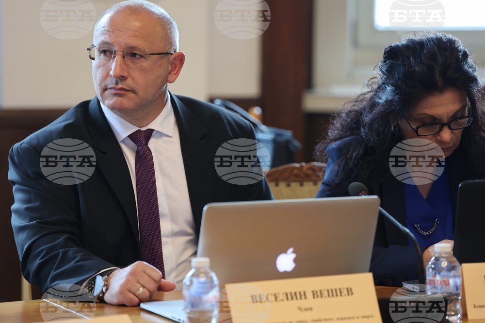 Парламент - Комисия по въпросите на децата, семейството, младежта и спорта