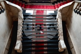 Парламент - сграда - комисии