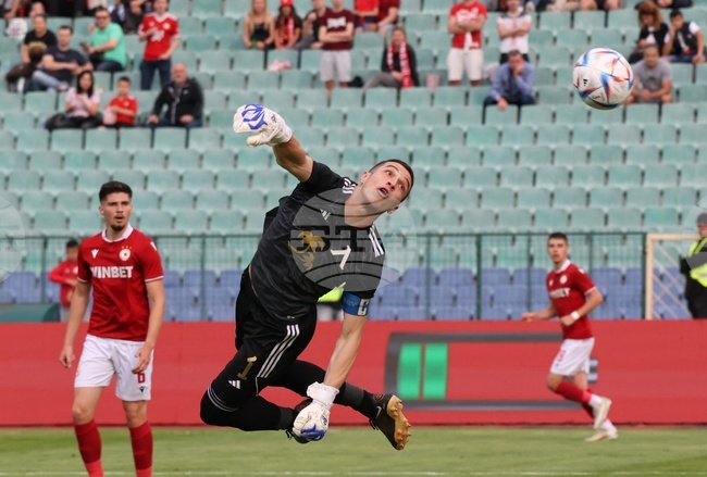 Пламен Андреев игра за Сантандер при успех над Атлетик Билбао