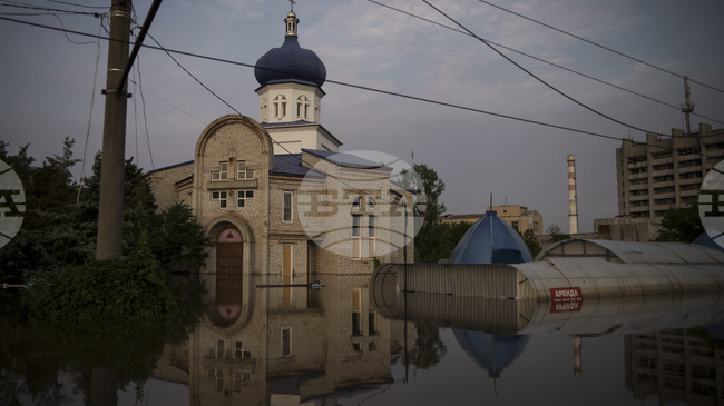 Руските войски обстреляха катедрала в Херсон