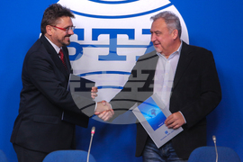 Национален пресклуб на БТА - договор - подписване