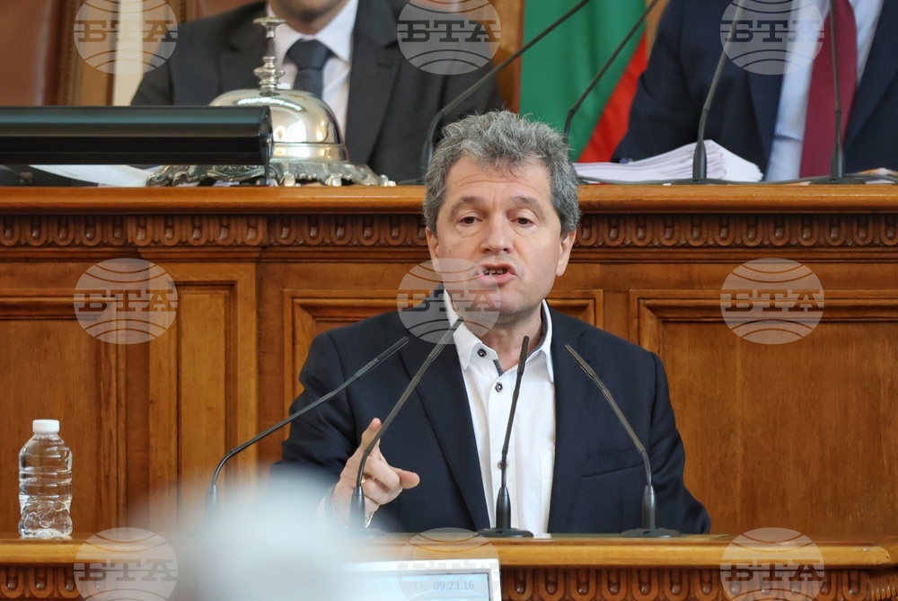 Парламент - заседание - Тошко Йорданов