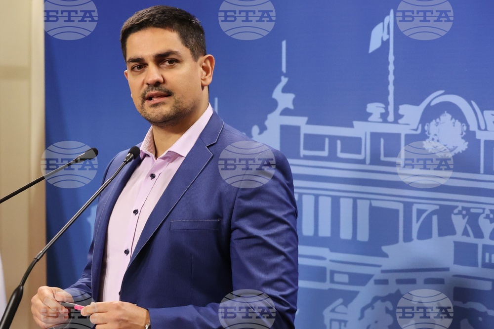 Парламент - Радостин Василев - брифинг