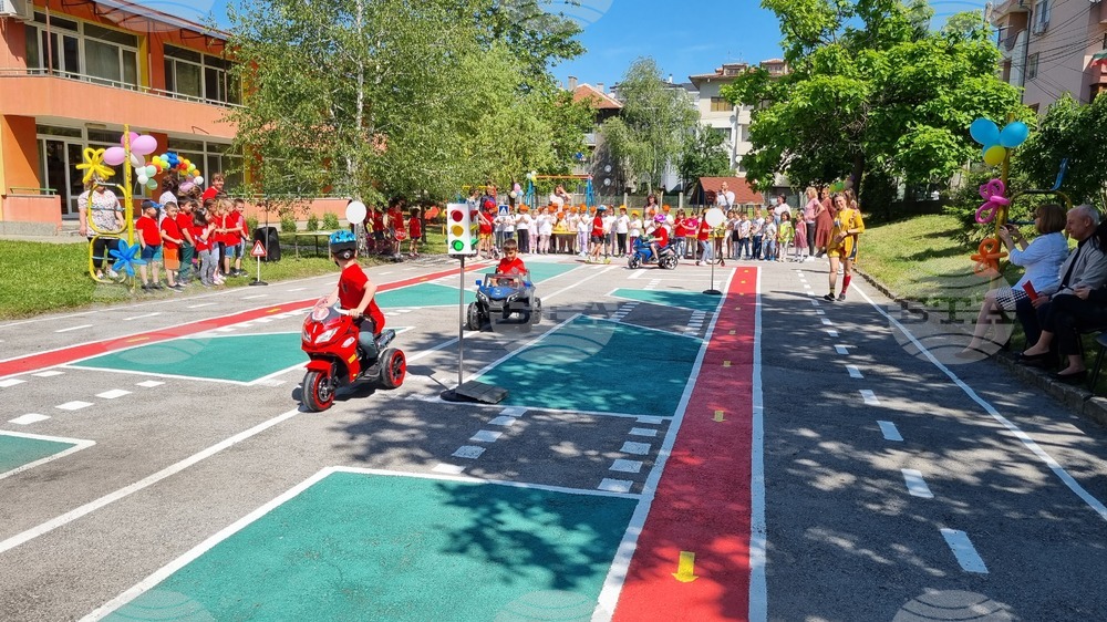 Number of Institutionalized Children in Bulgaria Drops to 202 by End-2023