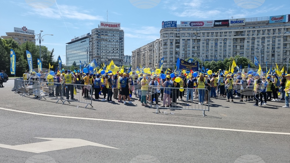 Румъния - здравни служители - протест