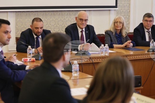 Парламент - Комисия по енергетика  