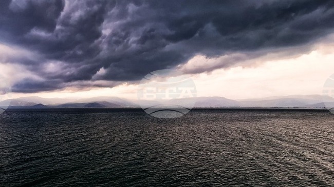 One Dead as Heavy Rain Causes Flooding on Greek Island of Crete 