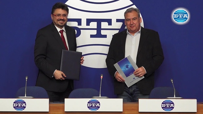 Българска телеграфна агенция и НАТФИЗ подписаха договор за партньорство 