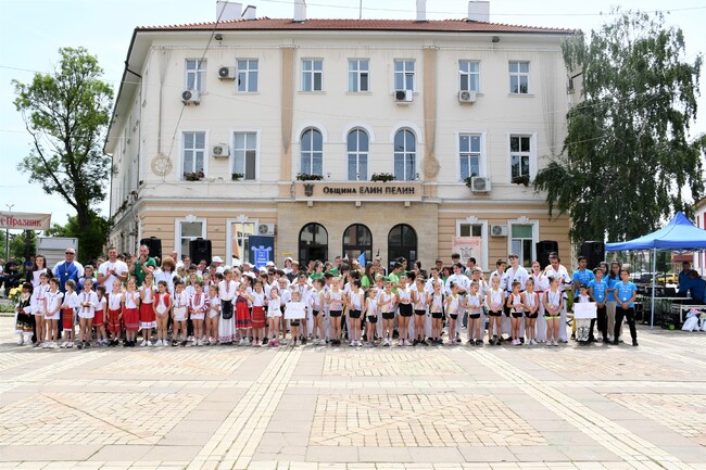 Община Елин Пелин: Тази година Елин Пелин отбелязва емблематичния за града Шопски празник, под мотото „Корени и криле“ 