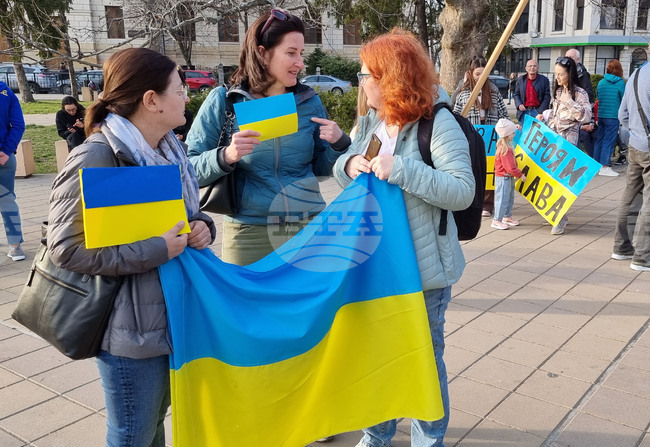  Русе - Украйна - подкрепа - мирно шествие