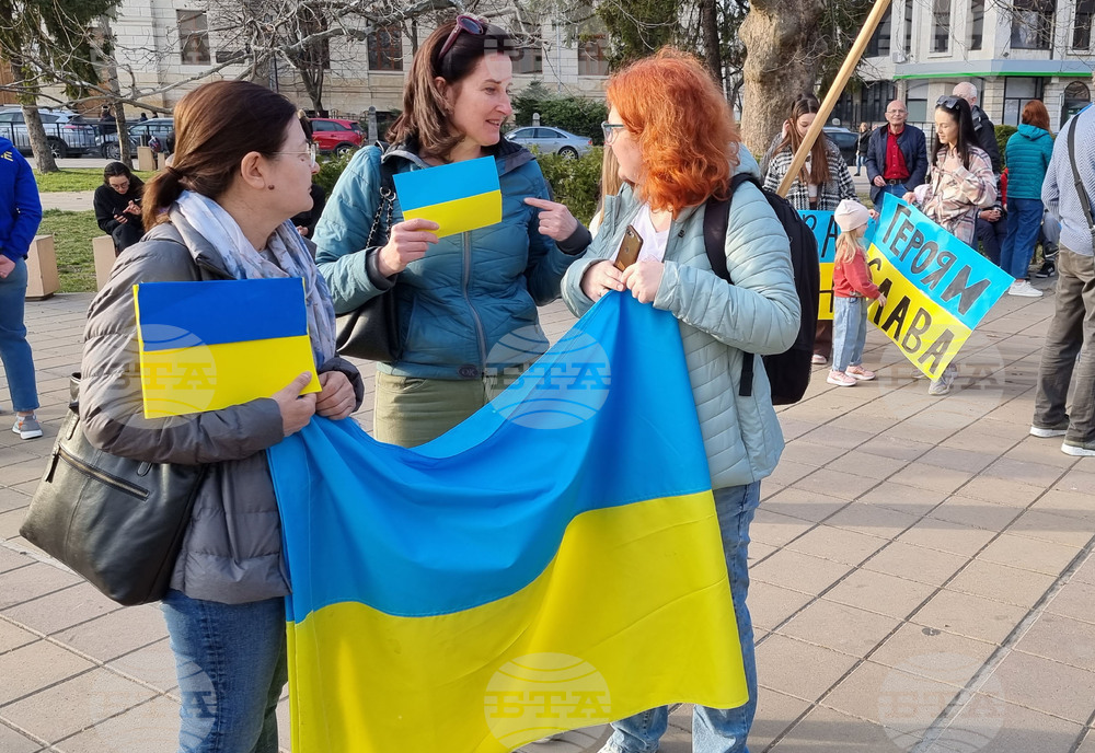 Русе – Украйна – подкрепа – мирно шествие