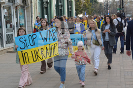 Русе – Украйна – подкрепа – мирно шествие