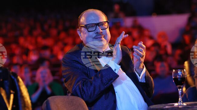 Отиде си журналистът, художник, текстописец и общественик Иван Тенев