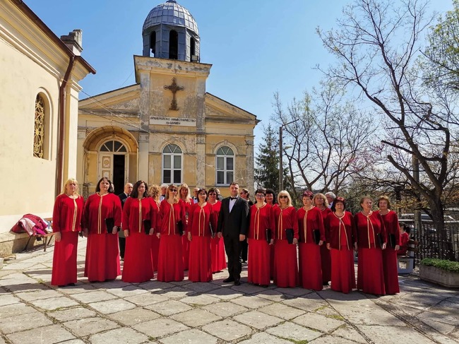Община Шумен: Хорът „Проф. Венета Вичева" участва в Международния фестивал за православна музика в Поморие