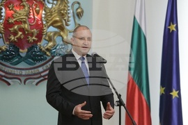 Румен Радев - Ли Хо-шик - орден "Мадарски конник"