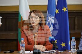 Бургас - Областна управа - брифинг - Мария Нейкова