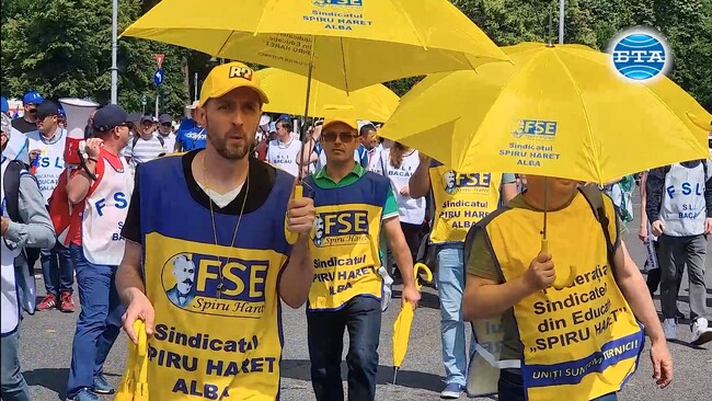 Хиляди учители протестират в Букурещ; това е третата им най-голяма демонстрация от началото на общата стачка