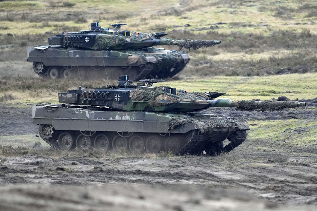 Проучване показва военен паритет между германските въоръжени сили и натовските съюзници Франция и Великобритания