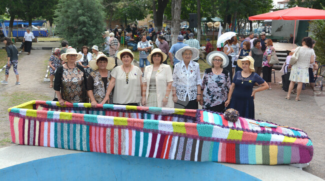 Световен ден на плетенето