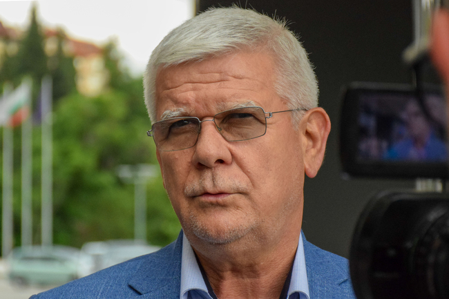 Най-важното в момента е да наваксаме изоставането по програмата за развитие на селските райони, каза в Сандански министър Кирил Вътев