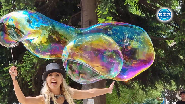 Празникът „Усмивка“ накара стотици малки и пораснали деца да се забавляват във Враца