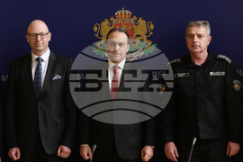 Министерството на отбраната - Драгомир Заков - екип