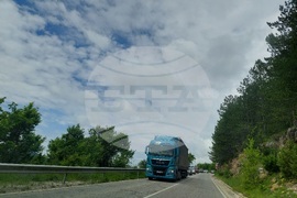 Проход „Петрохан” - път - трафик - камиони