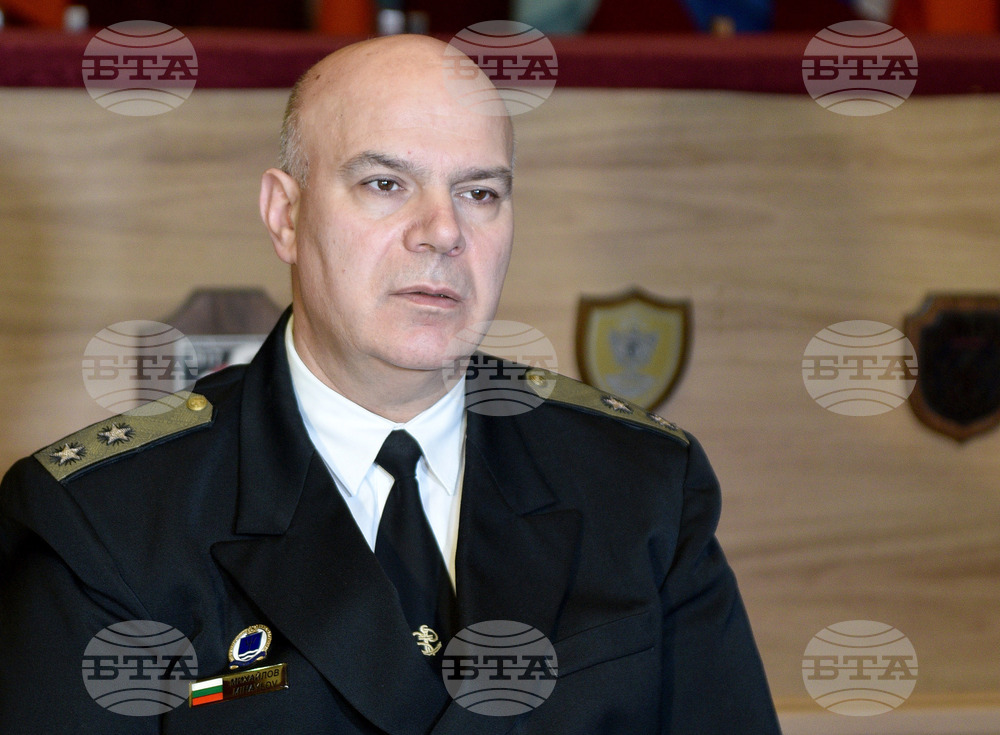 Благодарение на ВМС морските пътища останаха спокойни за корабите, каза командирът на флота