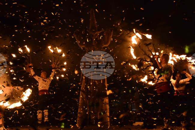 Сандански - земеделски форум - Театър на огъня и сенките "Fireter"