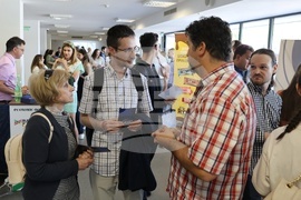 СТП - "Кариера и живот - защо в България?" - форум